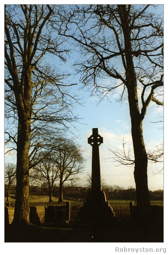 Robroyston Wallace Monument looking south